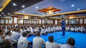 Seskab Teddy Bersilaturahmi dengan Pegawai Setkab Jelang Lebaran: Hati-hati di Jalan dan Ceritakan Capaian Pemerintah